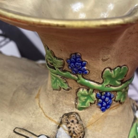 RARE Antique Majolica Amphora Czec Pottery has been repaired - Picture 6 of 7